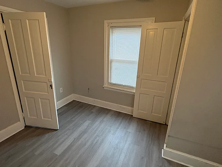 214 N Enola Dr — Photo 8