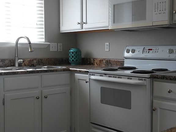 Updated Kitchen, Countertops