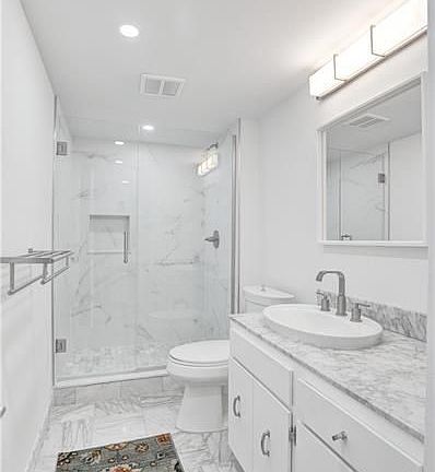 4th image of 3550 Galt Ocean Dr APT 402