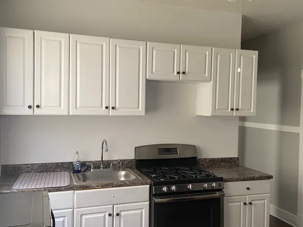 18 Grandview Ter APT 1, Albany, NY 12202