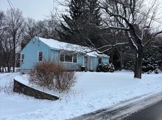 37 Montview Rd, Chelmsford, MA 01824