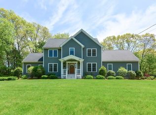 34 Longfellow Dr, Franklin, MA 02038