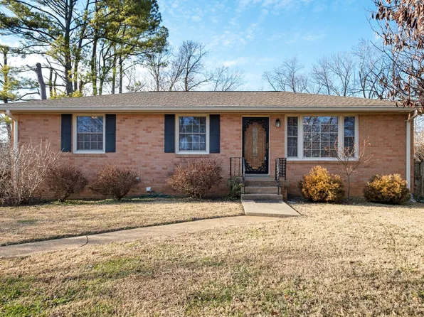 8305 Luree Ln, Hermitage, TN 37076