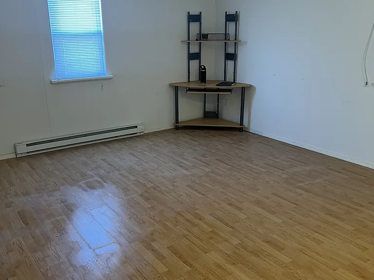 1101 N Illinois St — Photo 6