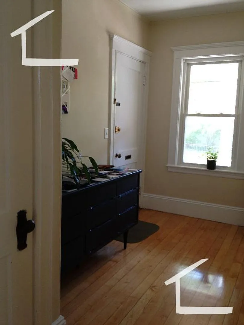 79 Leicester St #2B Boston MA 02135 — Photo 3