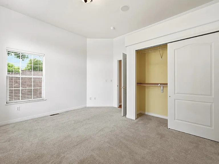 608 Crosswind Point — Photo 24