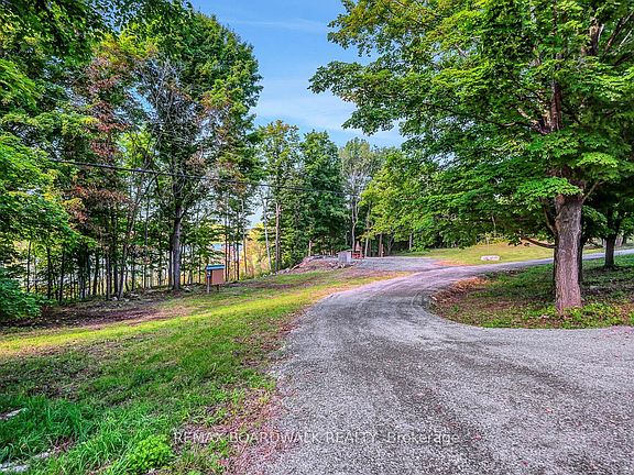 5th image of 790 Ennis Rd