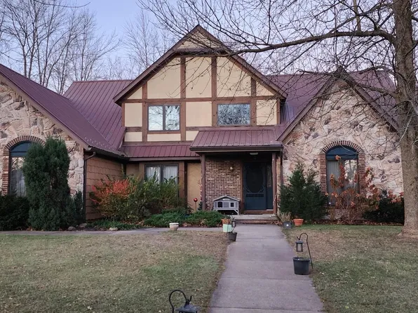 2 N Clarkson Ave, Massena, NY 13662