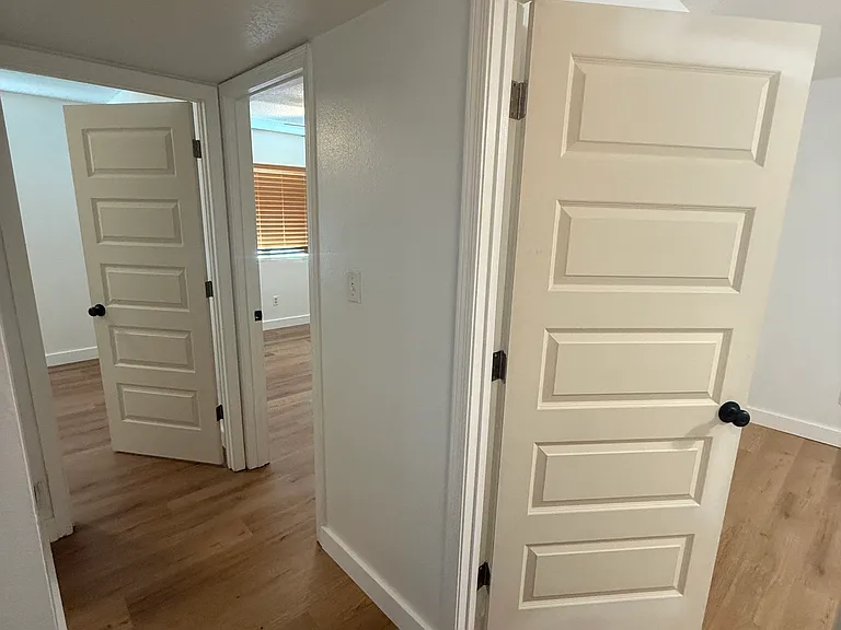 1407 El Camino Real St — Photo 13