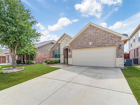 3rd image of 4512 Fern Valley Dr