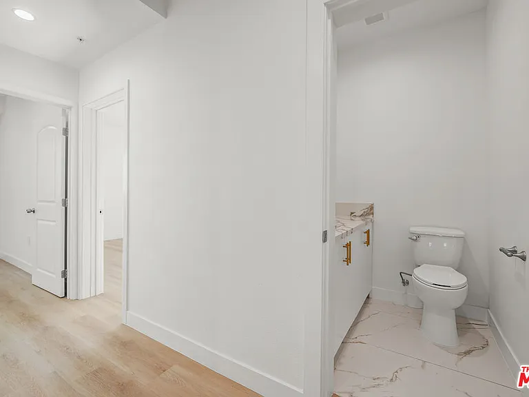 4176 Willimet St — Photo 34