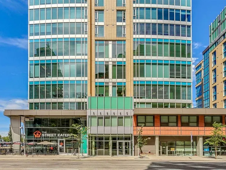 888 4th Ave SW #1902 — Photo 35