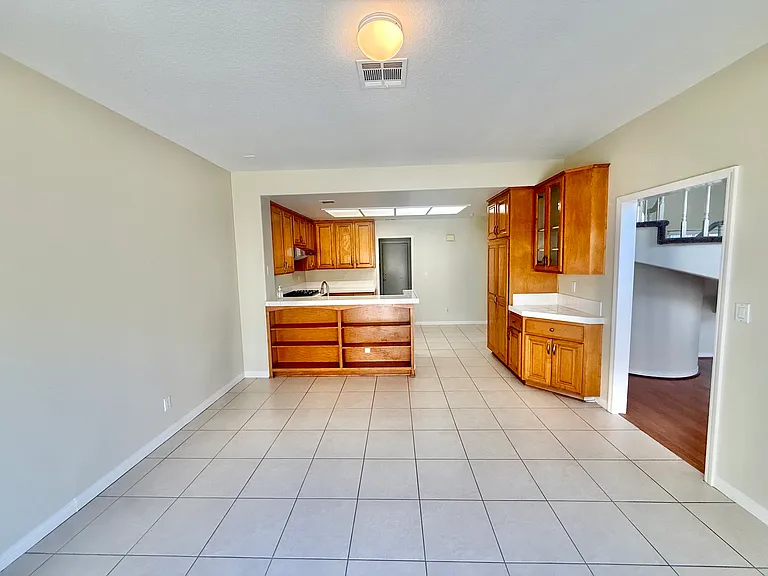 303 Calle Moreno — Photo 7