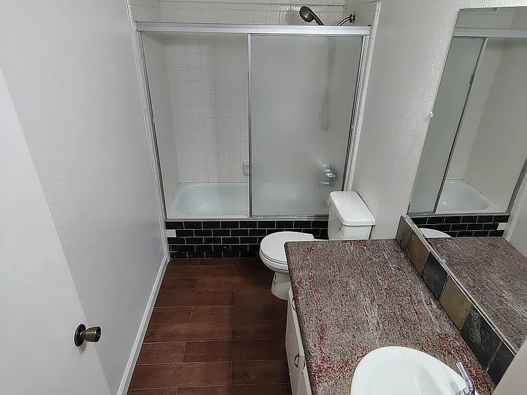 3913 Manor St #1A — Photo 4