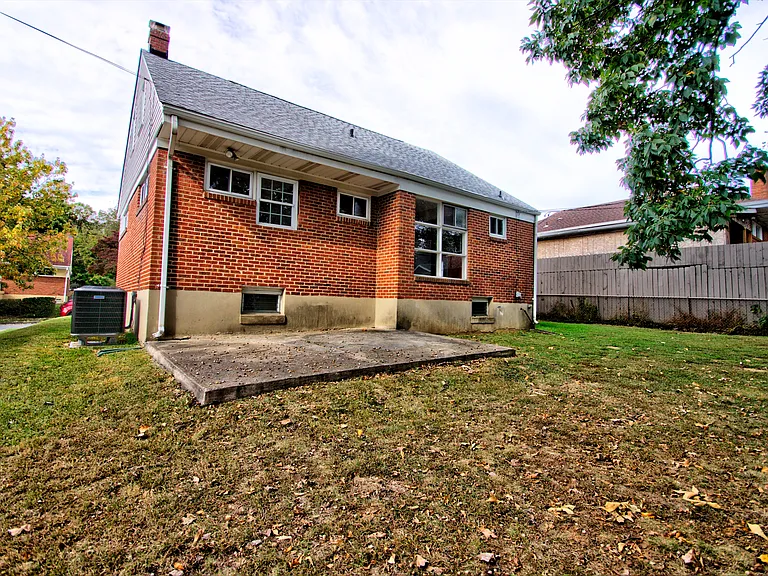 505 Nassau St — Photo 3