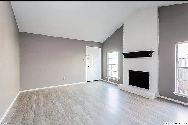 4900 E Stassney Ln — Photo 15