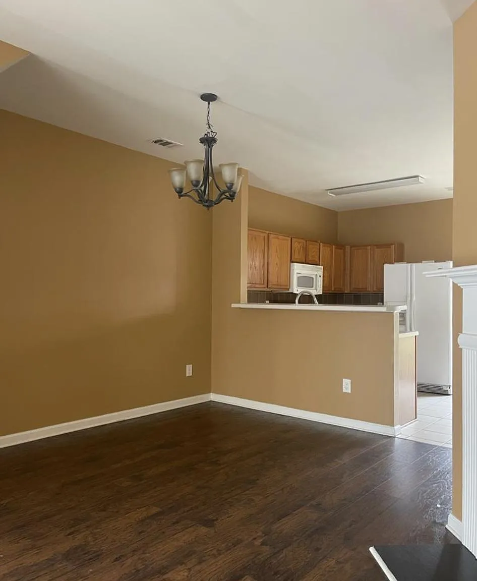 328 Paden Cove Trl — Photo 4