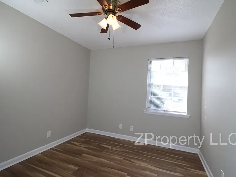4000 Offutt Ct NW — Photo 7