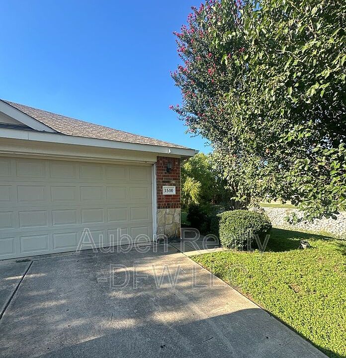 1st image of 1510 Piedmont Dr