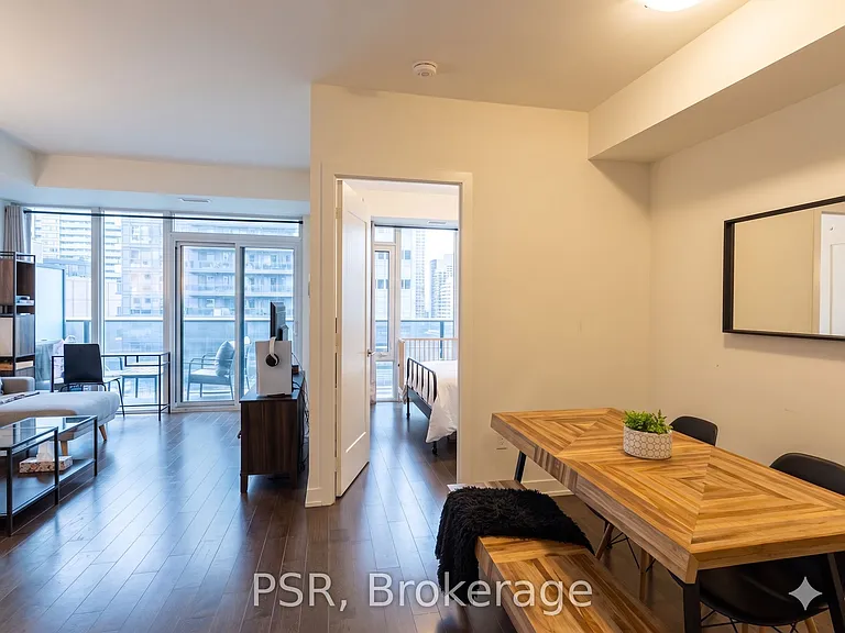 330 Richmond St W #820 — Photo 9