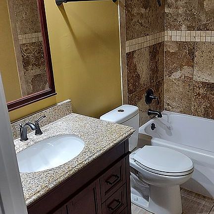 3rd image of 262 Deer Cross Ln