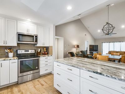 202 Wingfoot Dr APT B, Jupiter, FL, 33458