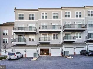 242 N Summit Ave #21, Gaithersburg, MD 20877