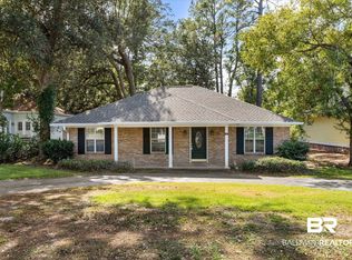 102 Orange Ave, Fairhope, AL 36532