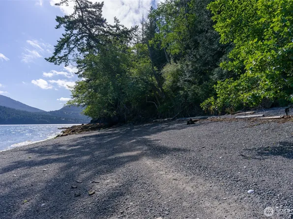 2101 Dolphin Bay Road, Orcas Island, WA 98245