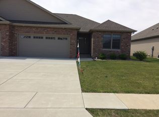 3306 Grassmere Dr, Springfield, IL 62711