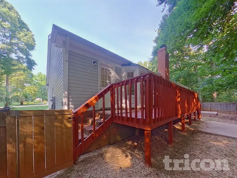 7226 Amarillo Dr — Photo 17