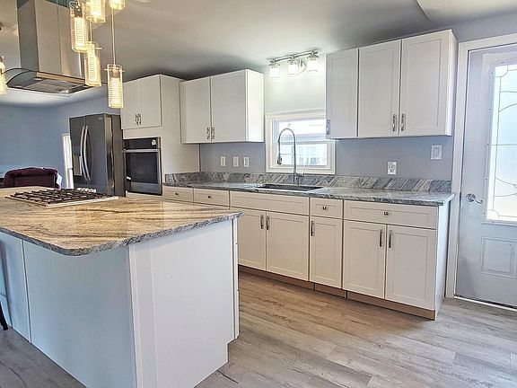 3rd image of 35552 Pine Dr #13692