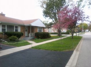 1 E Henry St, Mount Prospect, IL 60056