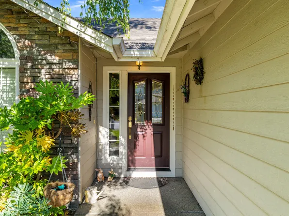1662 Nunnwood Ln, Grants Pass, OR 97527