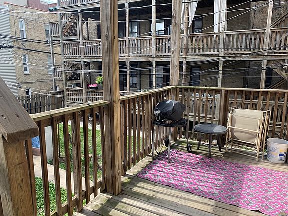 2nd image of 3048 N Ashland Ave APT 1R