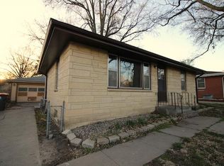 910 N 56th St, Lincoln, NE 68504