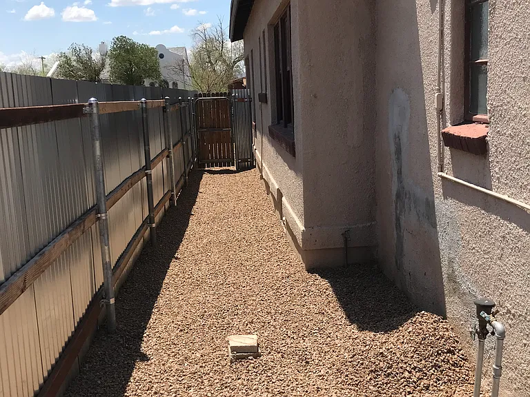 1338 N Euclid Ave — Photo 25