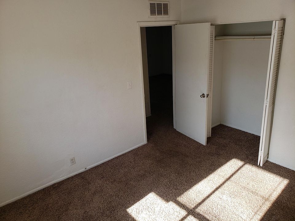 2nd image of 1146 E Curry Rd #2
