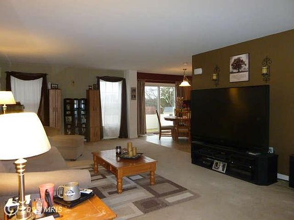 4th image of 7172 McHenry Ct