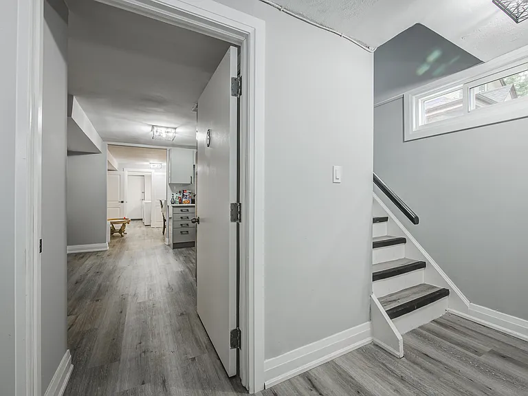 348 Spruce St #3 — Photo 6