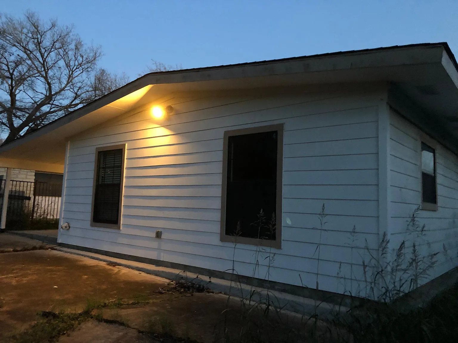 1718 Meander Drive — Photo 2