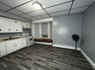 1576 W King St APT 3, York, PA 17404