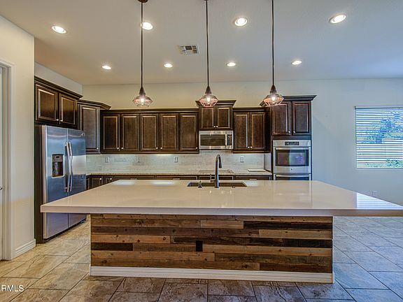5th image of 2815 E ODESSA Street