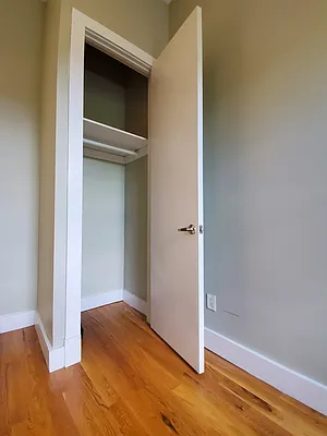 Rented by Rentall Group Inc | media 10