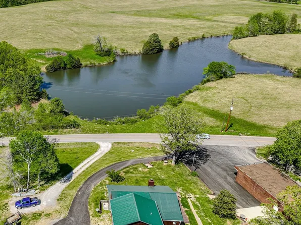 1278 Spencer Mill Rd, Burns, TN 37029