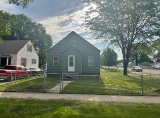 324 8th St SE, Watertown, SD 57201