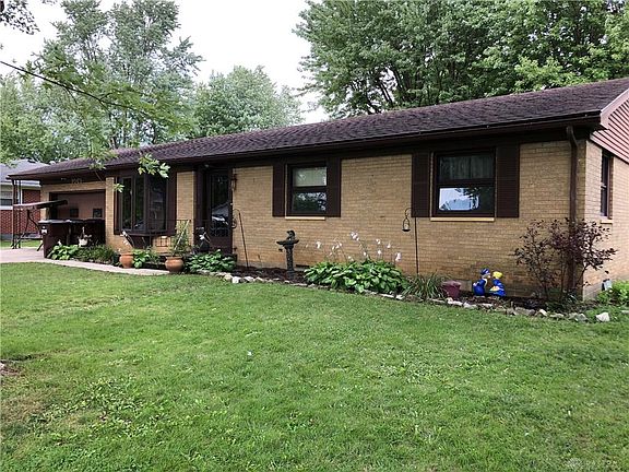 2nd image of 1069 Donald Dr