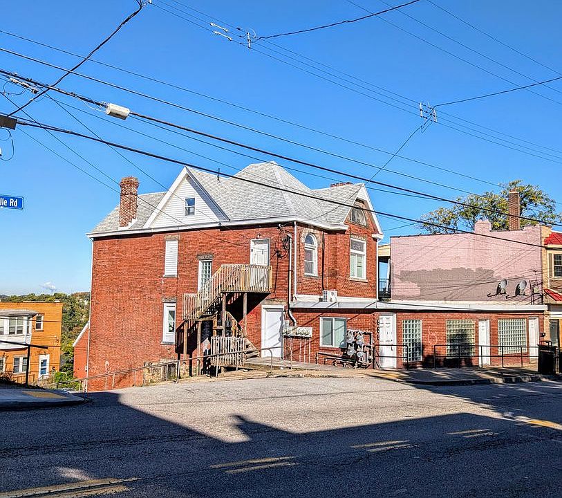 1st image of 520 Brownsville Rd APT 3