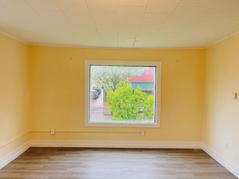 33 Follett St #B — Photo 19