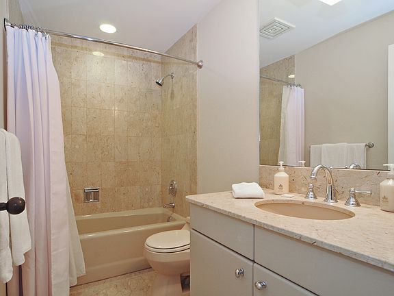 3rd image of 19236 Fisher Island Dr